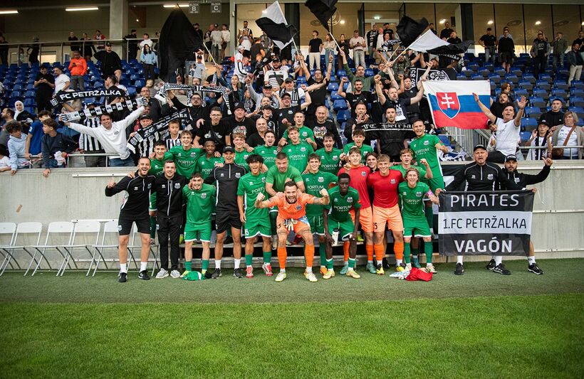 My sme to dokázali: FC Petržalka zdolala Besiktas 2:1 vo Wiener Neustadte!